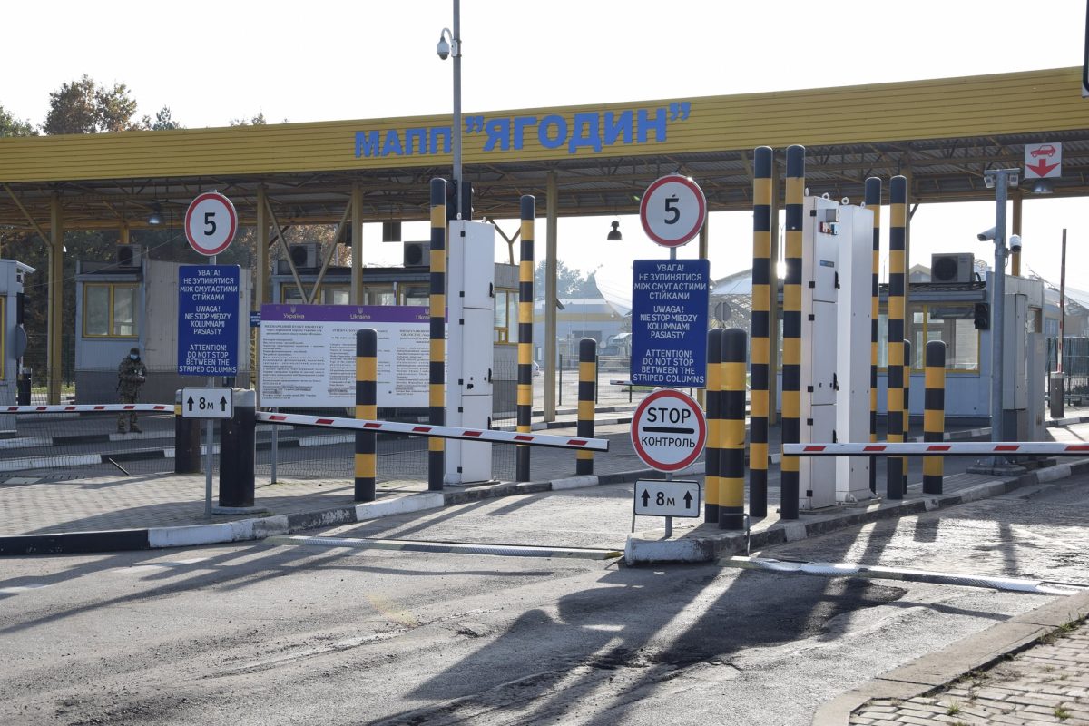 Черги перед пунктами пропуску на виїзд з України, станом на 00:00 07.03.2022
