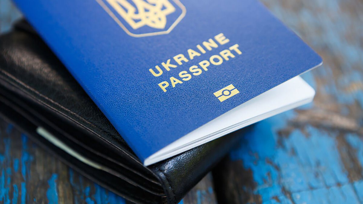 Получить визу в Польшу станет проще и быстрее. Начнет работать новый визовый центр во Львове.
