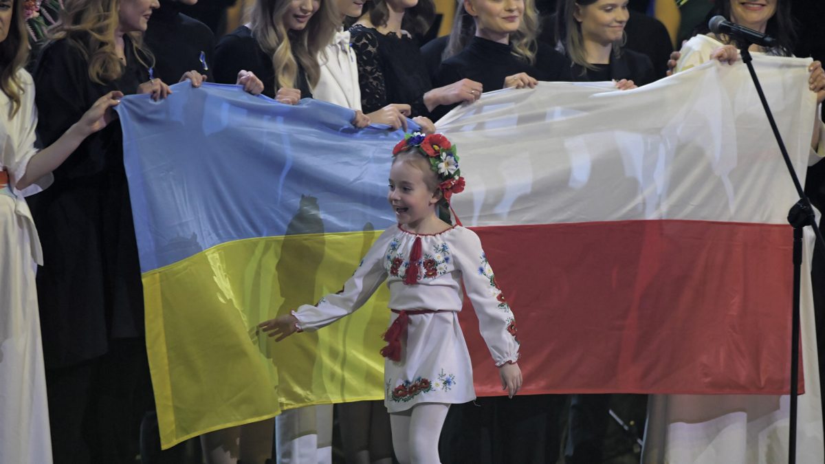 Маленькая героиня Украины  Амелия Анисович споет для жителей Познани