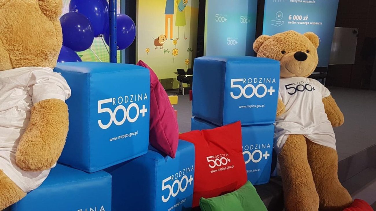 Немцы увеличивают выплаты для детей Киндергельд. Польский 500 плюс далеко позади